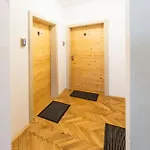 Kamr'ca * Λιουμπλιάνα