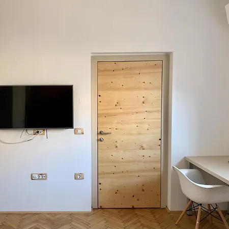 Kamr'ca Apartman