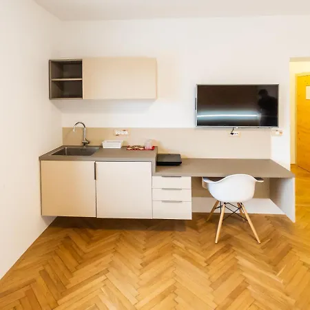 Apartment Kamr'ca *
